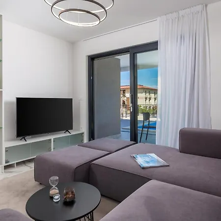 Stunning In Apartment Malinska