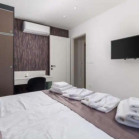 Pet Friendly In With Wifi Apartment Malinska