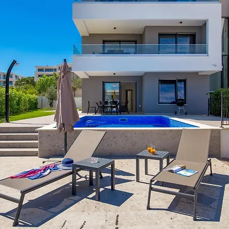 Pet Friendly In With Wifi Appartamento Malinska