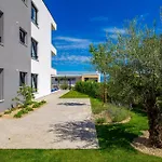 Stunning In * Malinska